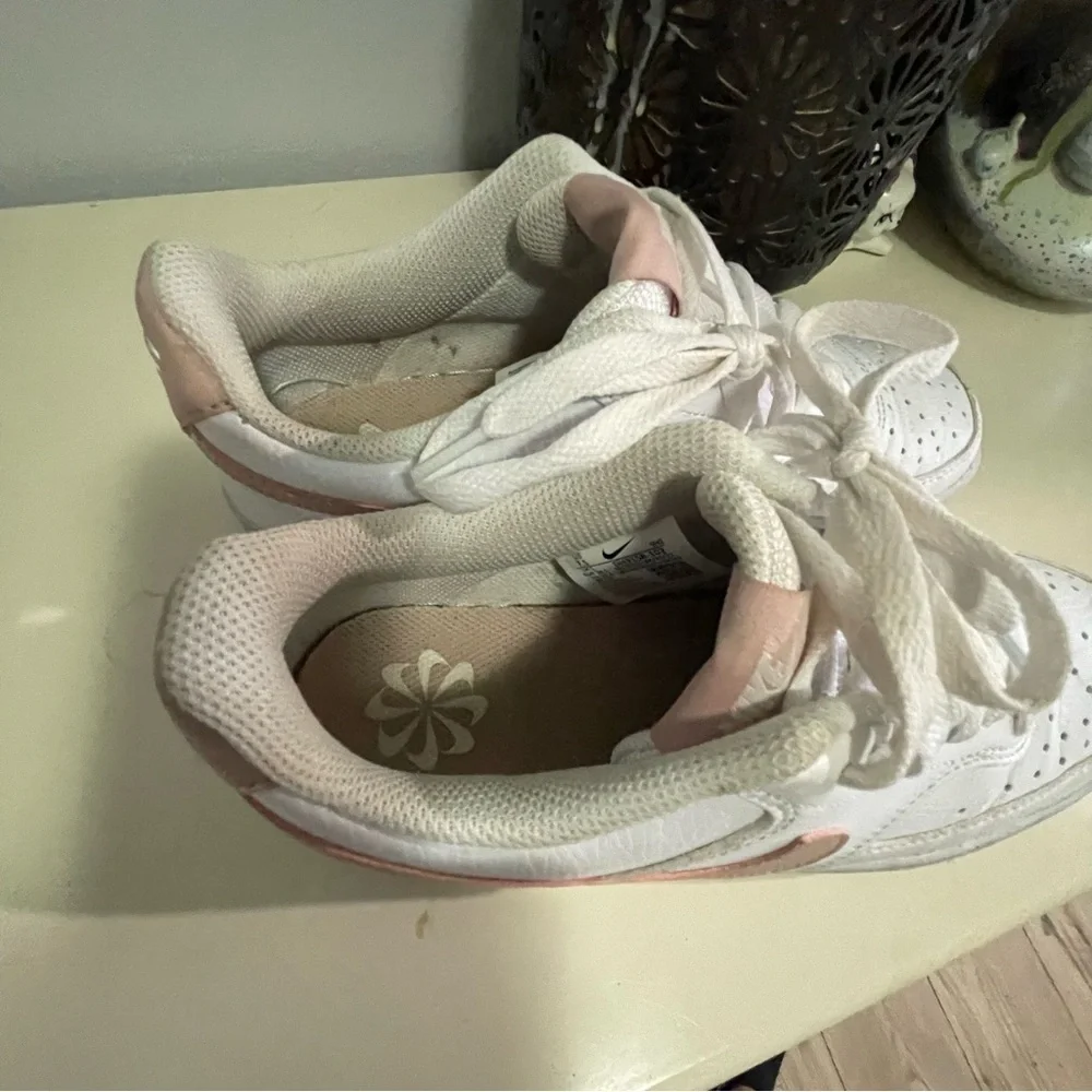 Nike Women's Court Vision Low Next Nature Sneaker size 7.5 - Picture 7 of 10